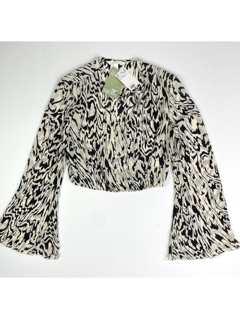 H&M Zebra Print Cropped Wrap Blouse S NWT Bell Sleeve Abstract Animal Top